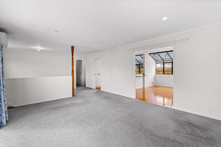 Photo of property in 7 Gala Place, Henderson, Auckland, 0612