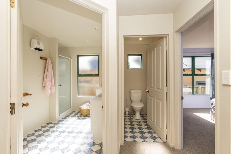 Photo of property in 24 Cornwall Street, Arrowtown, 9302