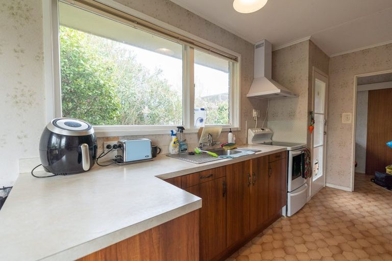 Photo of property in 72 Lethbridge Street, Feilding, 4702