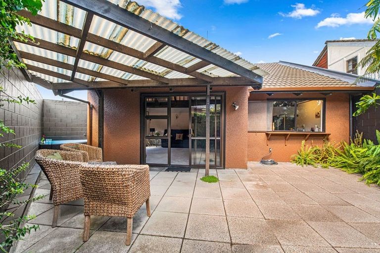 Photo of property in 1341 Hinemoa Street, Rotorua, 3010