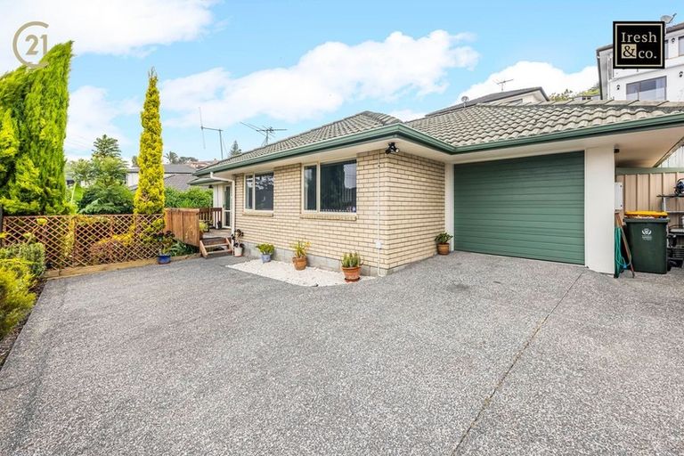 Photo of property in 22a Lizzie Lane, Clover Park, Auckland, 2019