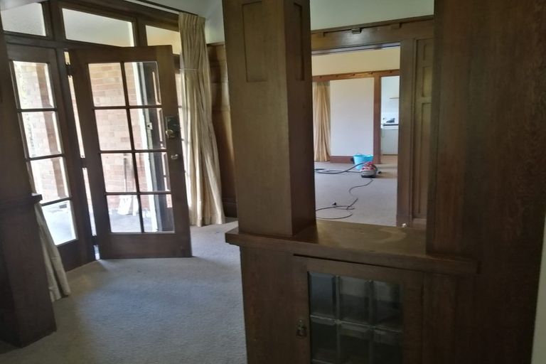 Photo of property in 18 Links Road, New Lynn, Auckland, 0600