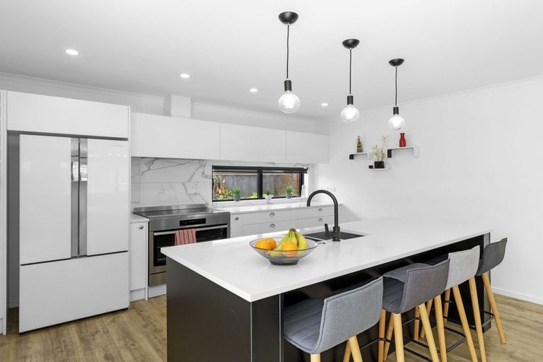 Photo of property in 11 Poulson Grove, Trentham, Upper Hutt, 5018