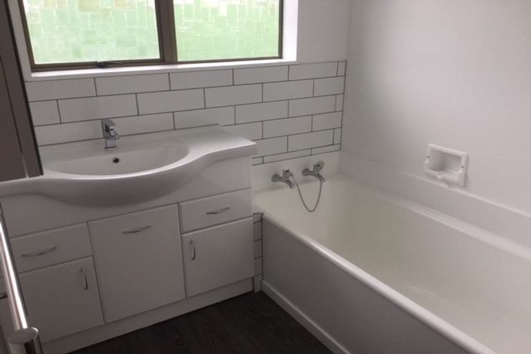 Photo of property in 2/259 Georges Drive, Napier South, Napier, 4110