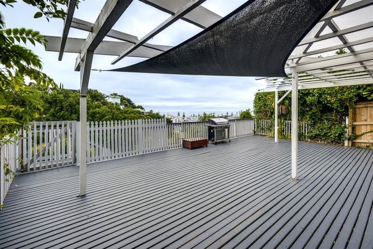 Photo of property in 11a Colenso Avenue, Hospital Hill, Napier, 4110