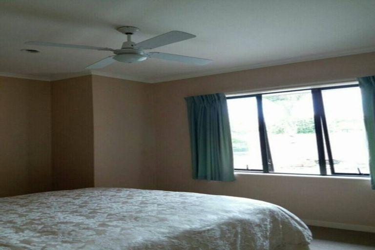 Photo of property in 79 Manor Park, Sunnyhills, Auckland, 2010