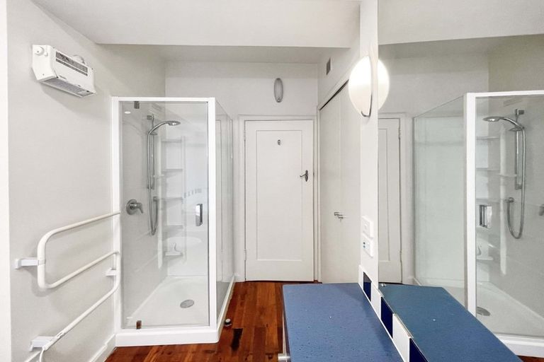 Photo of property in Olympus Flats, 1/280 Oriental Parade, Oriental Bay, Wellington, 6011