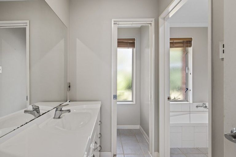 Photo of property in 37b Beach Road, Waikawa, Picton, 7220