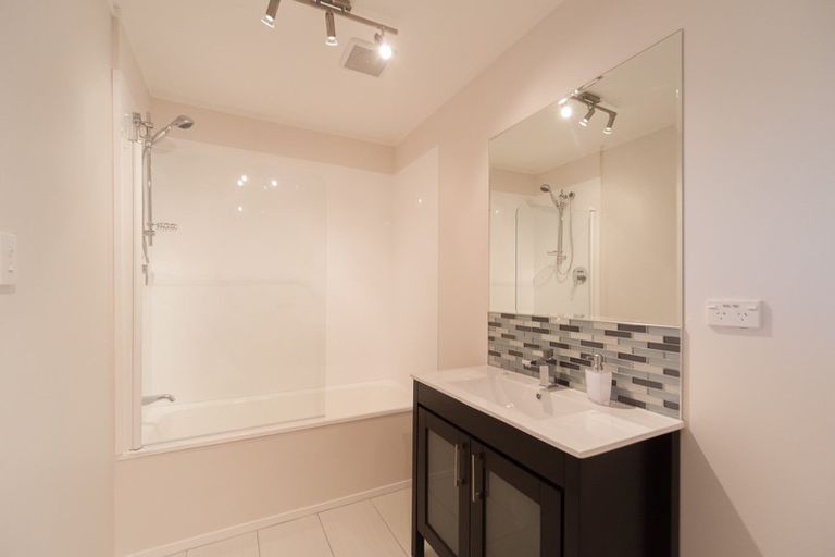 Photo of property in 22 Halifax Street, Kingston, Wellington, 6021