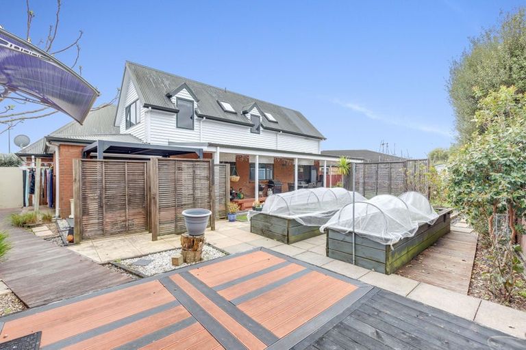 Photo of property in 6 Fencourt Place, Rototuna North, Hamilton, 3210