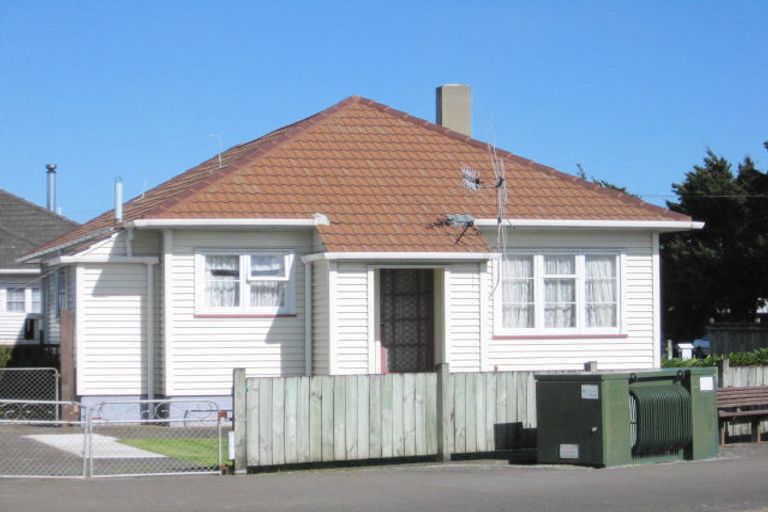 Photo of property in 108 Bath Street, Levin, 5510