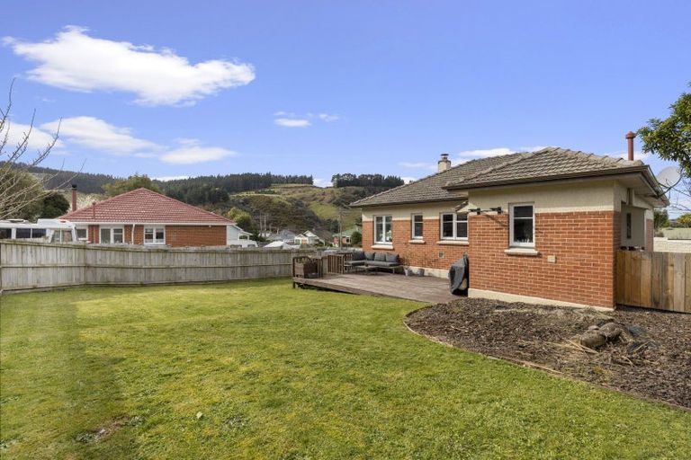 Photo of property in 17 Hugh Street, Sawyers Bay, Port Chalmers, 9023