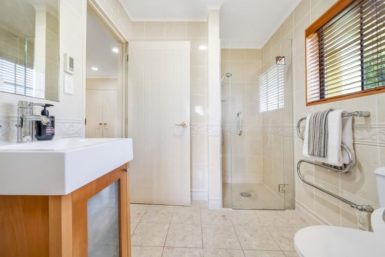 Photo of property in 49 Westerham Drive, Dannemora, Auckland, 2016