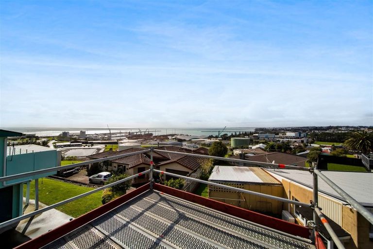 Photo of property in 22c Findlay Street, Moturoa, New Plymouth, 4310