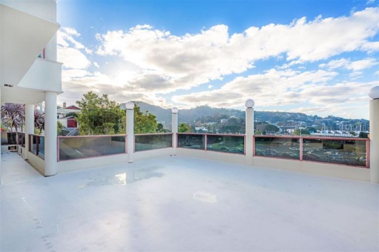 Photo of property in 10a Seaview Road, Whangarei, 0110