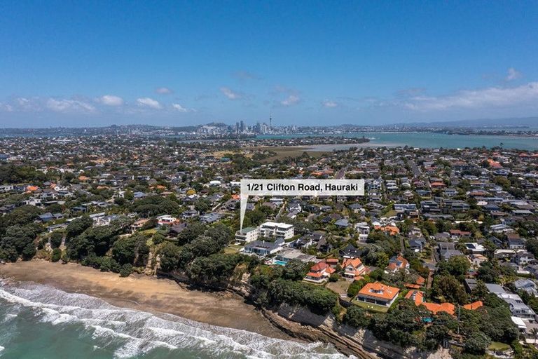 Photo of property in 1/21 Clifton Road, Hauraki, Auckland, 0622