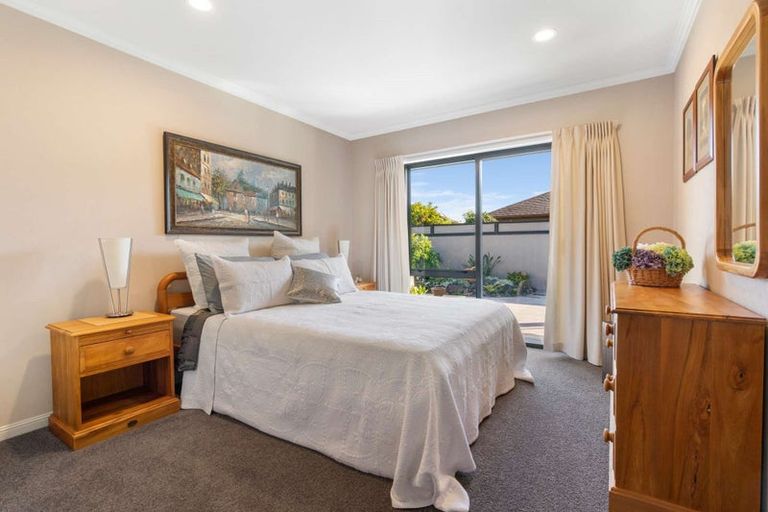 Photo of property in 114 Tuihana Drive, Papamoa Beach, Papamoa, 3118