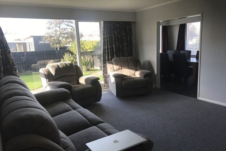 Photo of property in 4 Acacia Street, Kelvin Grove, Palmerston North, 4414