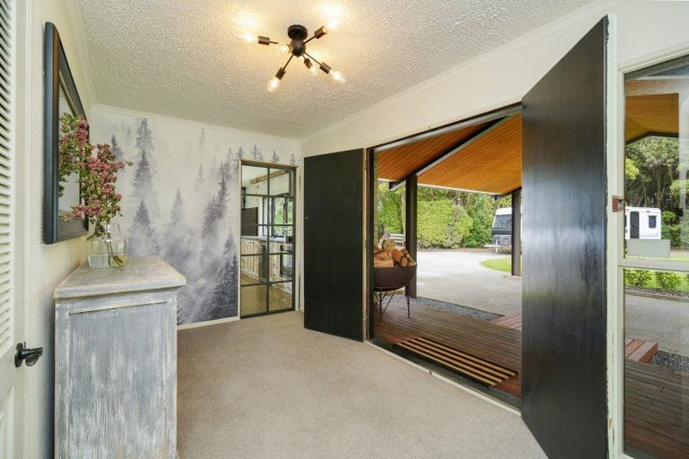 Photo of property in 102 Black Road, Otatara, Invercargill, 9879