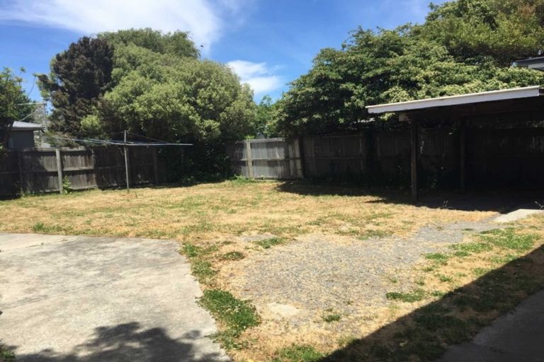 Photo of property in 104 Main North Road, Papanui, Christchurch, 8052