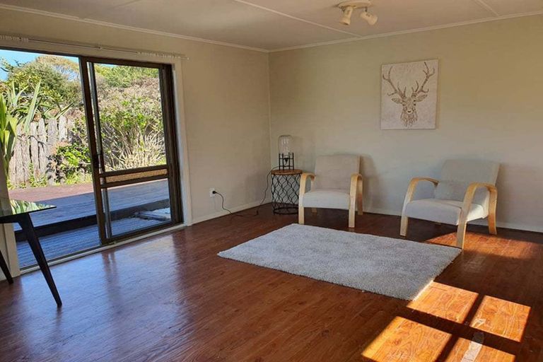 Photo of property in 4 Donlin Road, Pukerua Bay, 5026