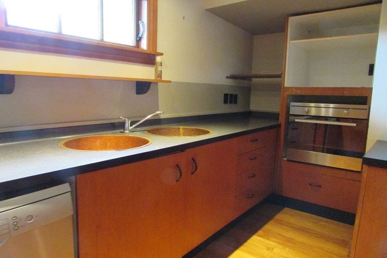 Photo of property in 19 Flavell Street, Heathcote Valley, Christchurch, 8022