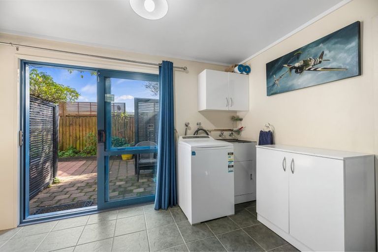 Photo of property in 30 Motiti Road, Papamoa Beach, Papamoa, 3118