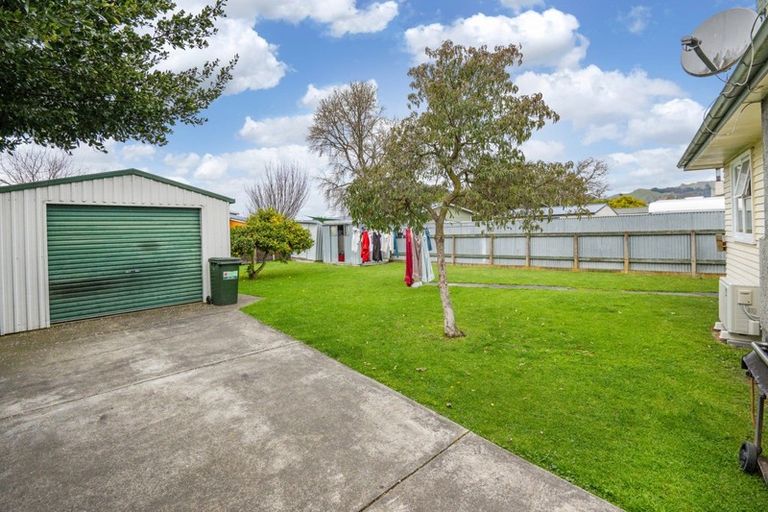 Photo of property in 27 Upham Street, Havelock North, 4130