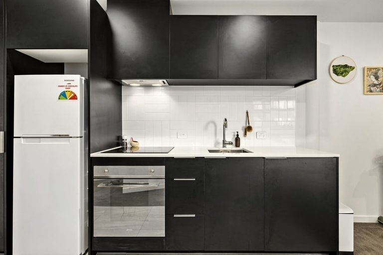 Photo of property in Pinnacle Apartments, W803/160 Victoria Street, Te Aro, Wellington, 6011