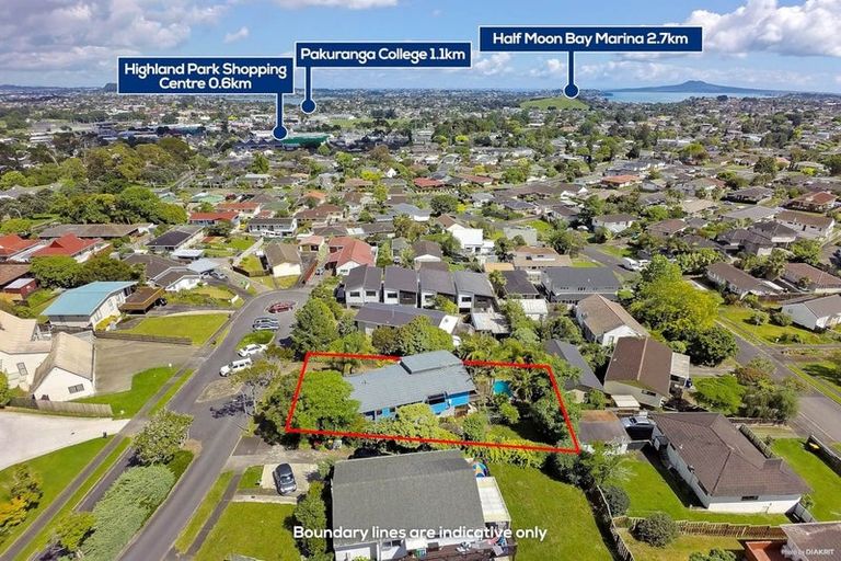 Photo of property in 9 Kingussie Place, Highland Park, Auckland, 2010