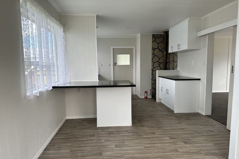 Photo of property in 19 Stirling Street, Levin, 5510