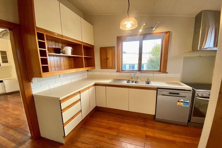 Photo of property in 19 Stanley Street, Kenmure, Dunedin, 9011