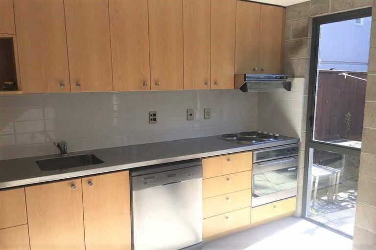 Photo of property in 7/868 Colombo Street, Christchurch Central, Christchurch, 8013