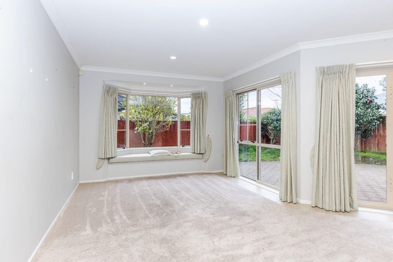 Photo of property in 32 Miers Glade, Rototuna North, Hamilton, 3210