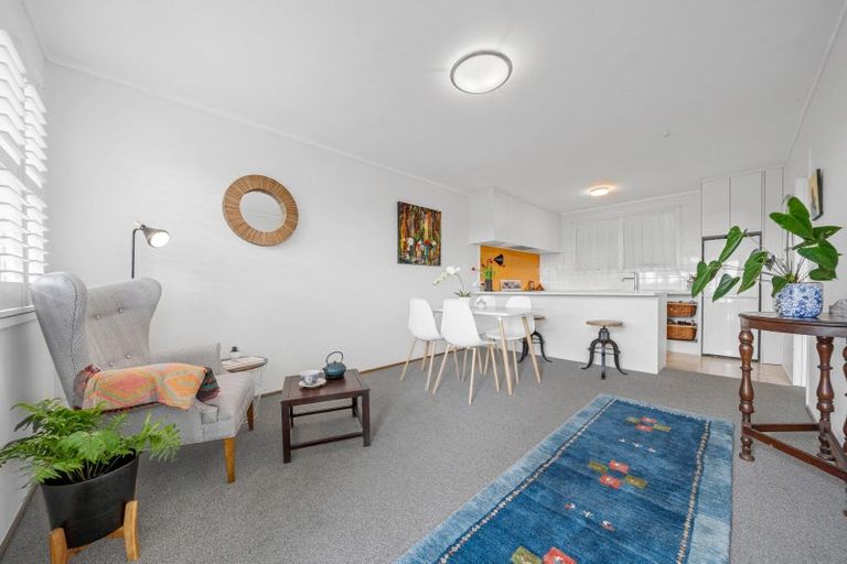 Photo of property in 3/14a Albert Road, Devonport, Auckland, 0624