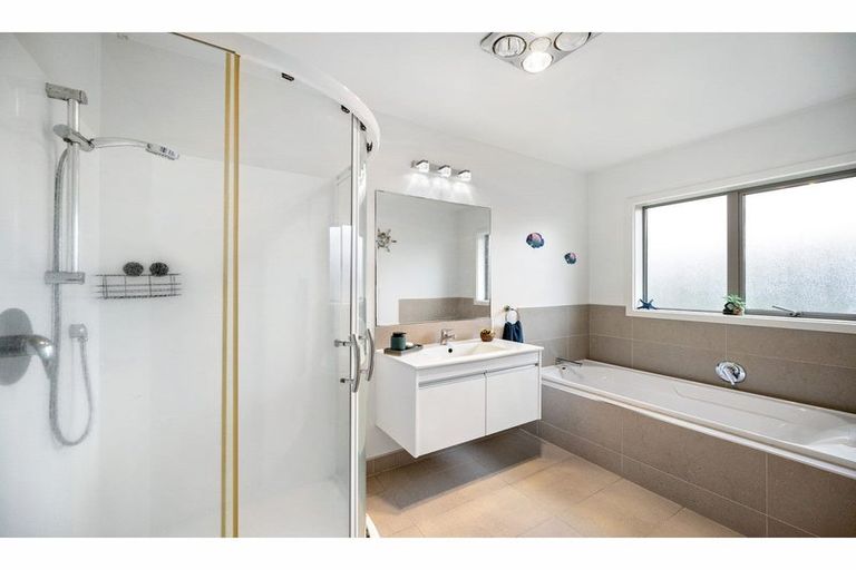 Photo of property in 10 Kipling Crescent, Owhata, Rotorua, 3010