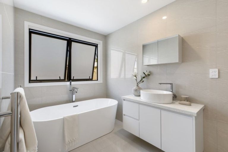 Photo of property in 105 The Boulevard, Papamoa Beach, Papamoa, 3118