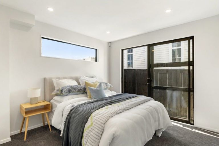 Photo of property in 2/1 Egremont Street, Belmont, Auckland, 0622