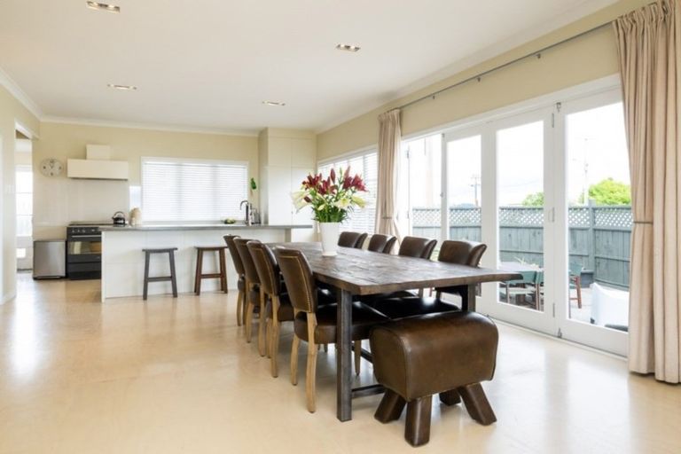 Photo of property in 5 Ferguson Avenue, Westshore, Napier, 4110