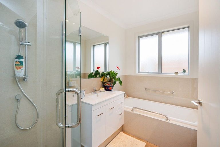 Photo of property in 8 Hanalin Drive, Marton, 4710