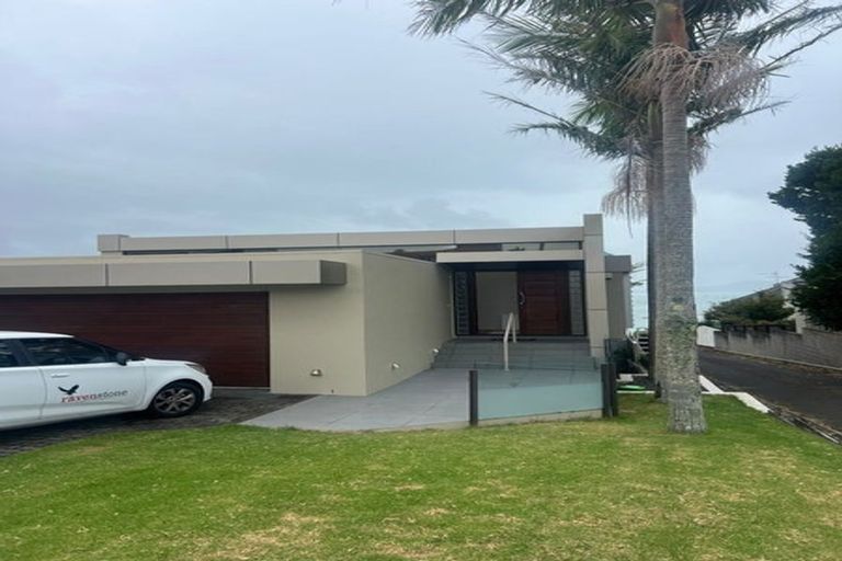 Photo of property in 1/15a Takutai Avenue, Bucklands Beach, Auckland, 2012