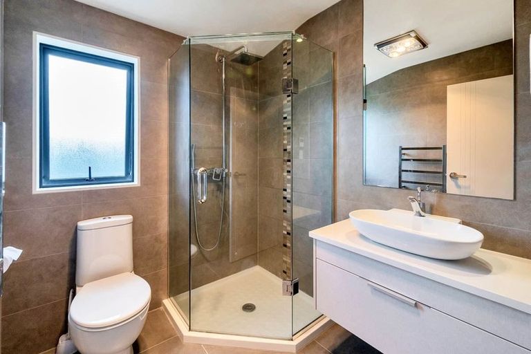 Photo of property in 14 Platinum Rise, Ranui, Auckland, 0612