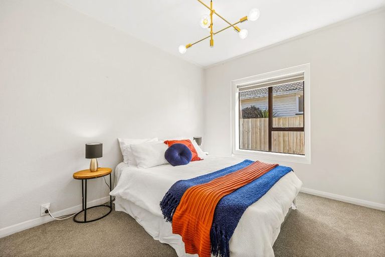 Photo of property in 86 Racecourse Road, Sockburn, Christchurch, 8042