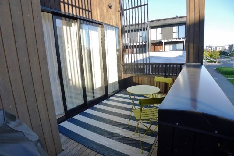 Photo of property in 51 Rangihina Road, Hobsonville, Auckland, 0616