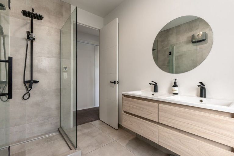 Photo of property in 37 Kohunga Crescent, Bottle Lake, Christchurch, 8083