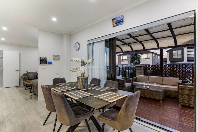 Photo of property in 76 Drumbuoy Drive, Flat Bush, Auckland, 2019