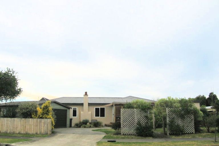 Photo of property in 16 Laurent Place, Greenmeadows, Napier, 4112