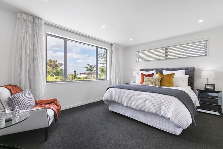 Photo of property in 14a Sylvan Park Avenue, Milford, Auckland, 0620