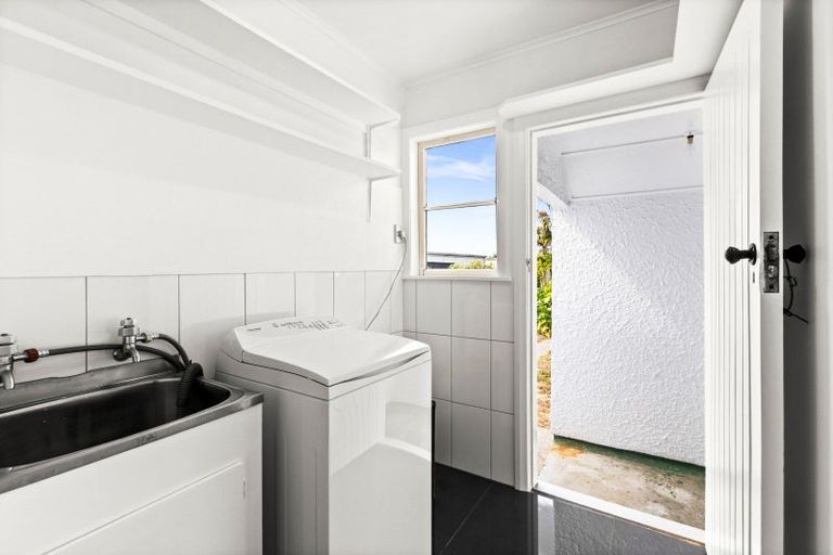 Photo of property in 104 Nuffield Avenue, Marewa, Napier, 4110