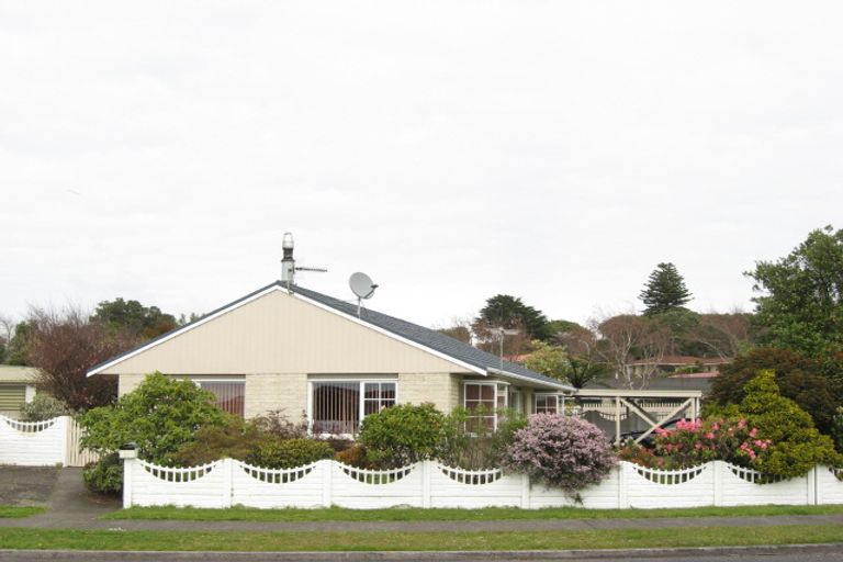 Photo of property in 13 Glamis Avenue, Bell Block, New Plymouth, 4312